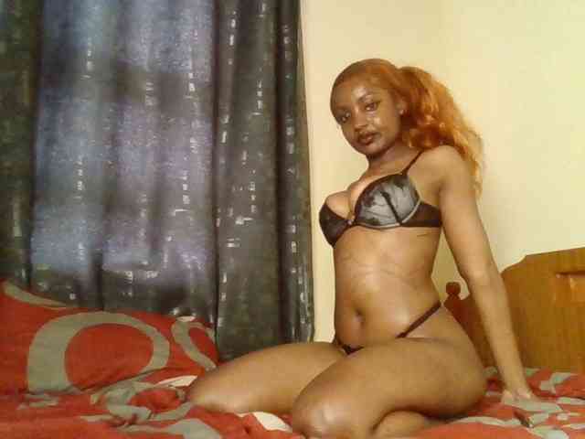 Caramelxoxo webcam