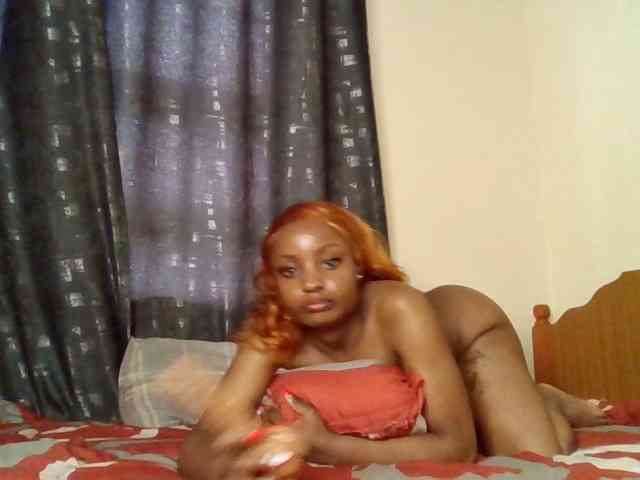 Caramelxoxo webcam