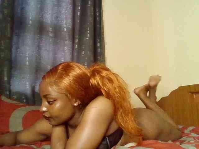 Caramelxoxo webcam