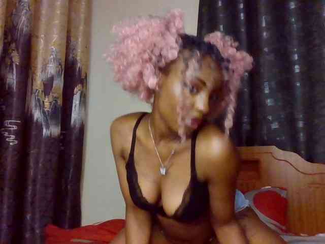 Caramelxoxo webcam