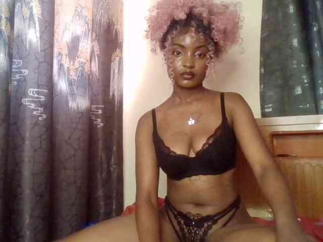 Caramelxoxo webcam