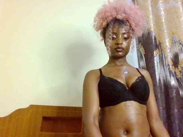Caramelxoxo webcam