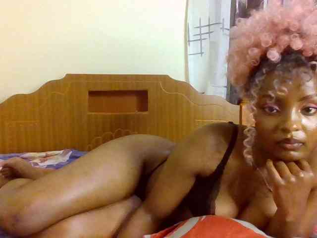 Caramelxoxo webcam