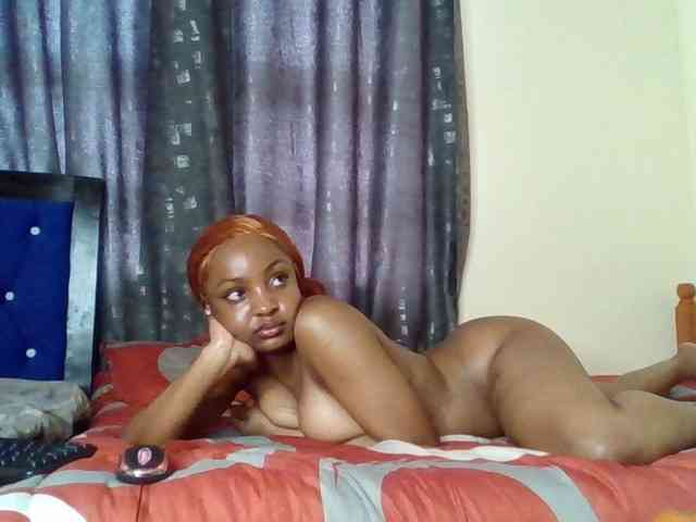 Caramelxoxo webcam