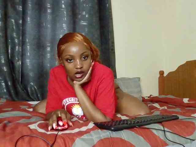 Caramelxoxo webcam