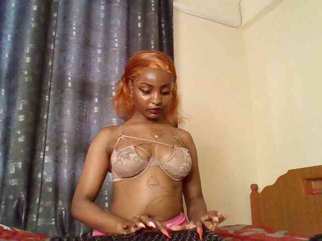 Caramelxoxo webcam