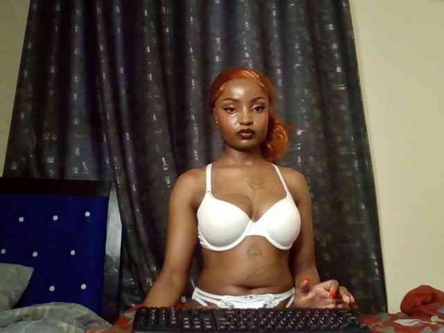 Caramelxoxo webcam