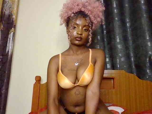 Caramelxoxo webcam