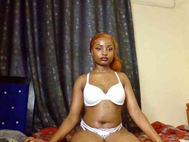 Caramelxoxo webcam