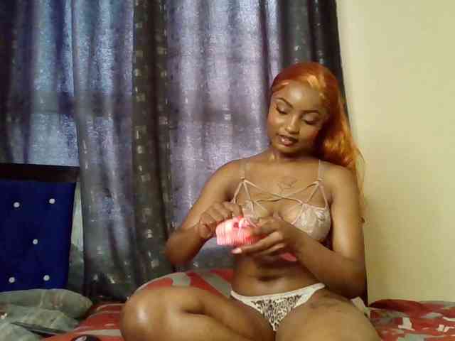 Caramelxoxo webcam
