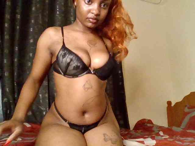 Caramelxoxo webcam