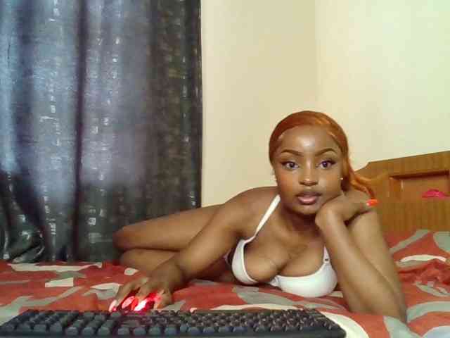 Caramelxoxo webcam