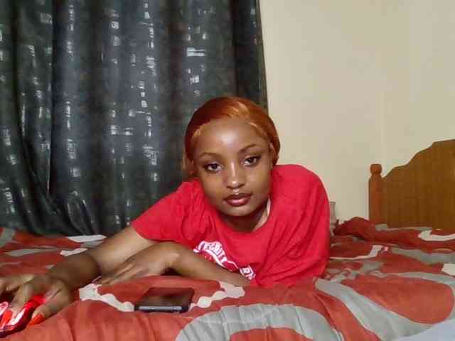 Caramelxoxo webcam