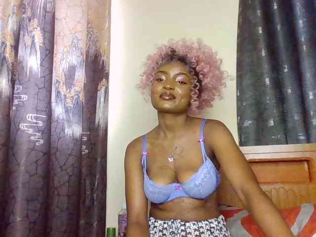 Caramelxoxo webcam