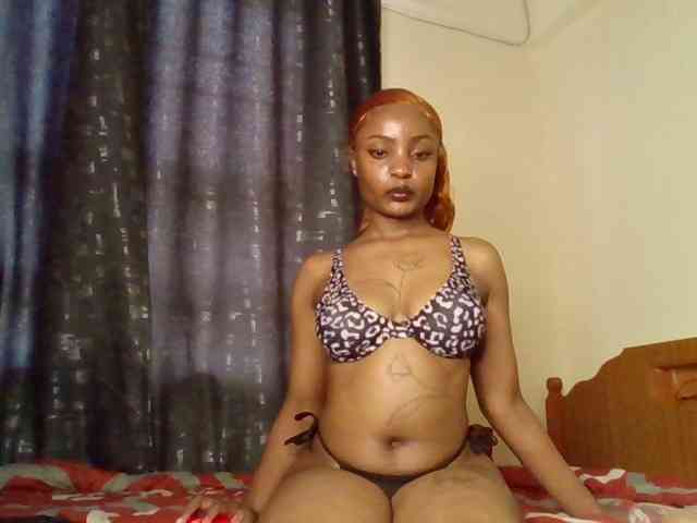 Caramelxoxo webcam