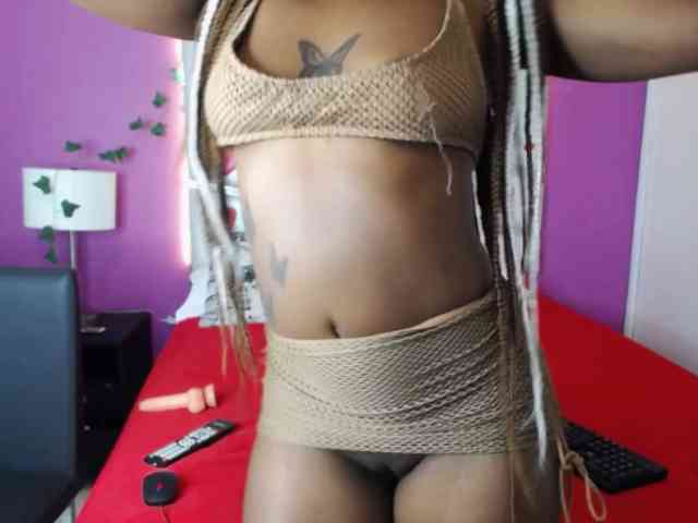 BrigitteVelvett webcam