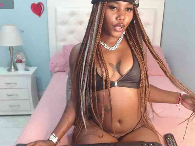 BrigitteVelvett webcam