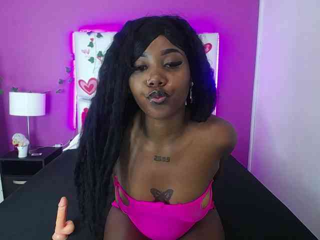 BrigitteVelvett webcam