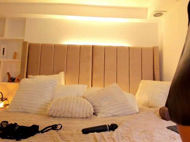 mystic-carito's BongaCams show and profile