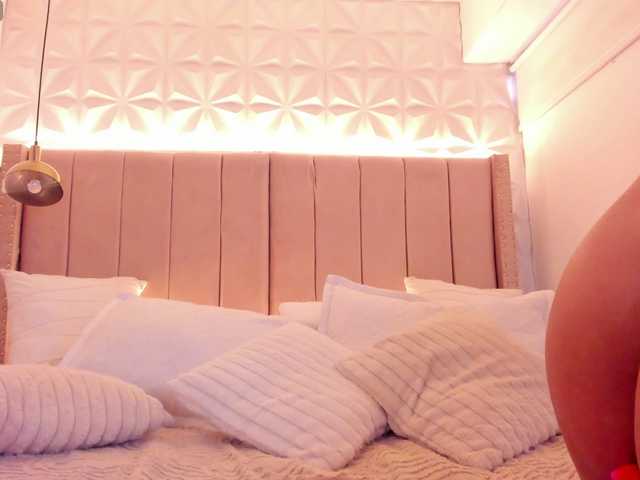 mystic-carito's BongaCams show and profile