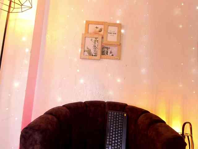 mystic_carito webcam