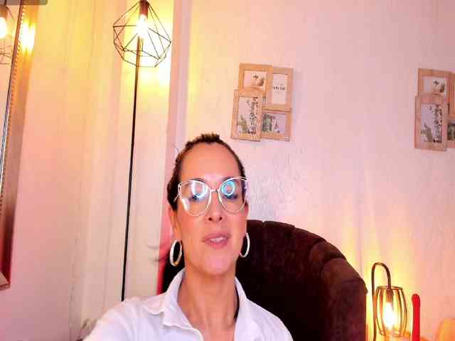 mystic_carito webcam