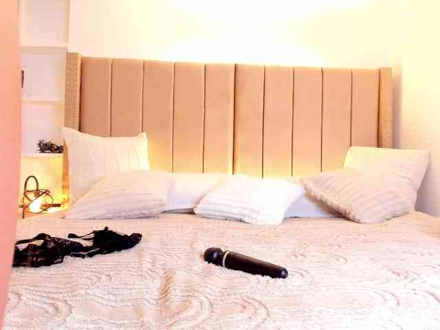 mystic_carito webcam