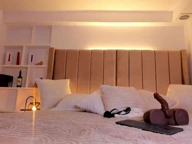 mystic_carito webcam