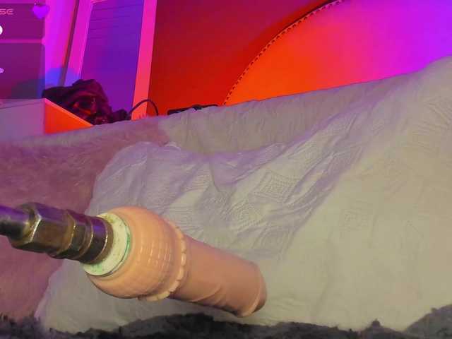 Kendall-19's BongaCams show and profile