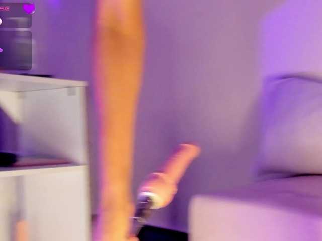 Kendall-19's BongaCams show and profile