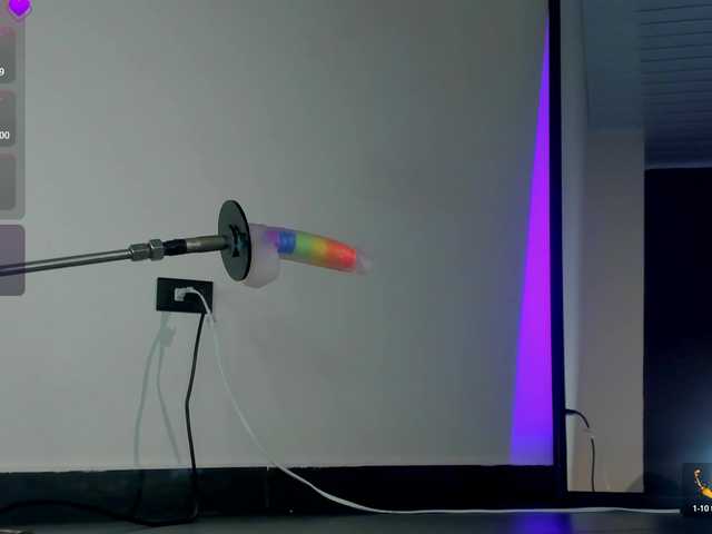 Kendall-19 — Take the counter of the machine and smash my pussy