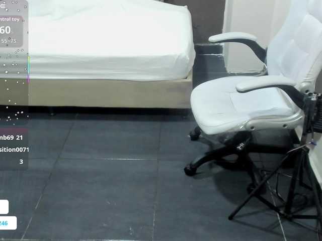 Kendall-19's BongaCams show and profile