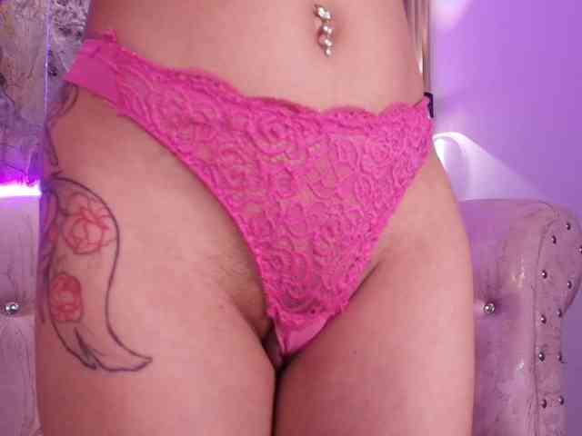 Arianna-moon webcam