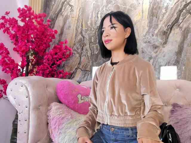 Arianna-moon webcam