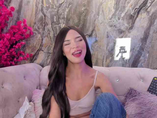 Arianna-moon webcam