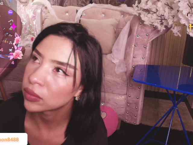 Arianna-moon webcam