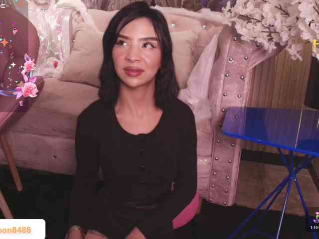 Arianna-moon webcam