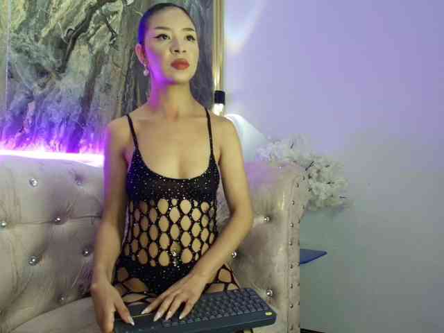 Arianna-moon webcam