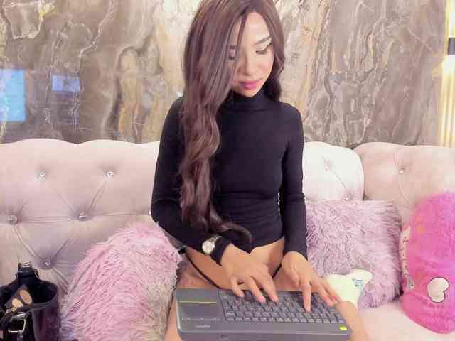 Arianna-moon webcam