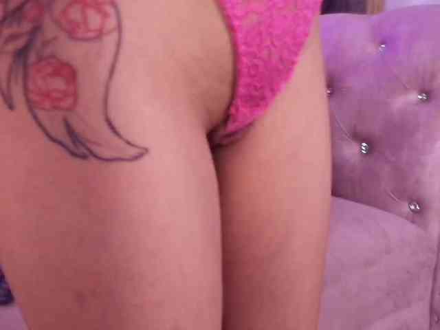 Arianna-moon webcam