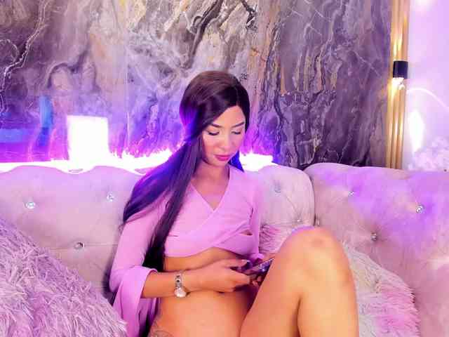 Arianna-moon webcam