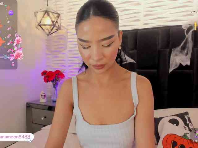 Arianna-moon webcam