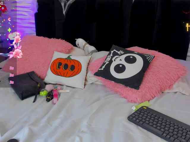 Arianna-moon webcam