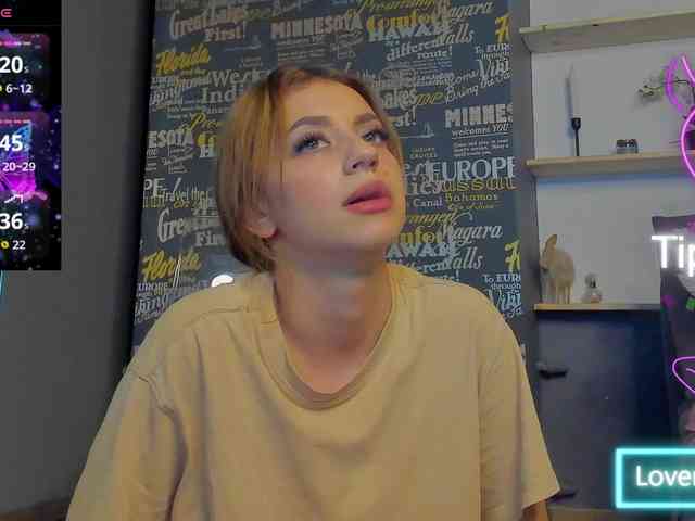 AbbieRaye webcam