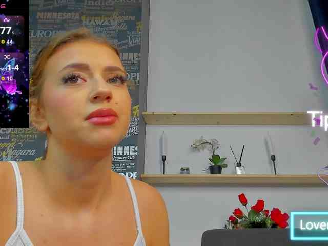 AbbieRaye webcam