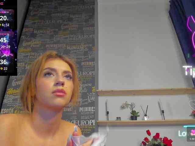 AbbieRaye webcam