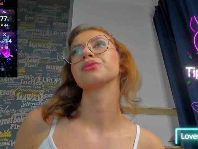 AbbieRaye webcam