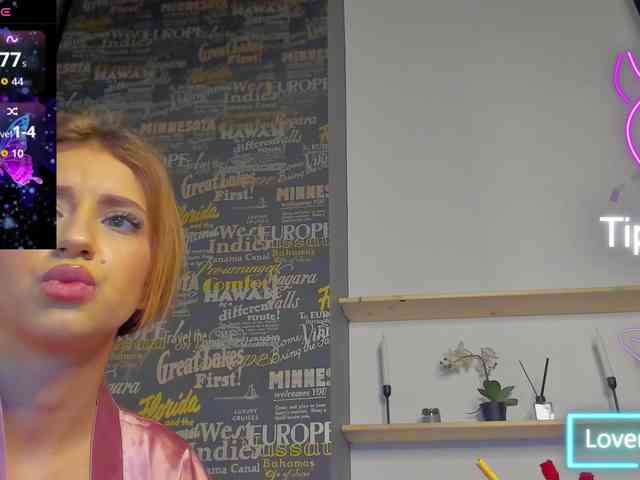 AbbieRaye webcam