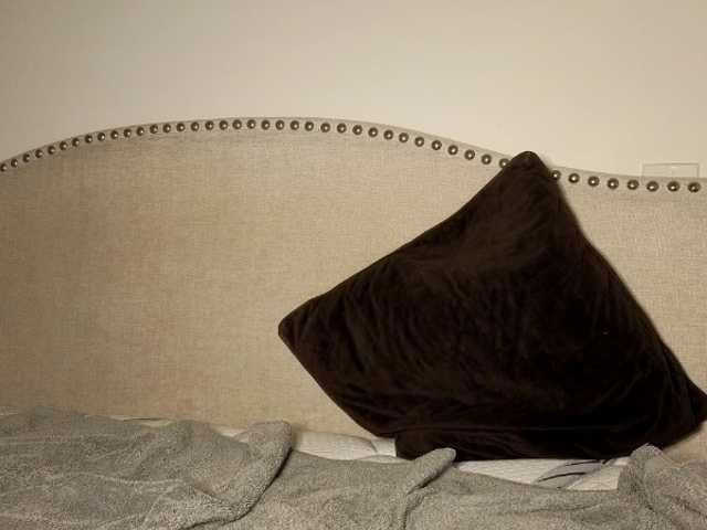 Xoxcat's BongaCams show and profile