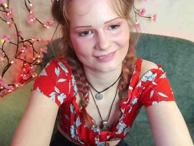 Merry_Cherry webcam